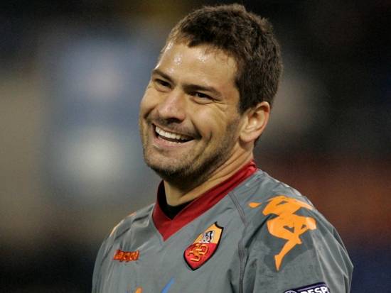 Comunicato As Roma, rescisso il contratto a Julio Sergio Comunicato As Roma, rescisso il contratto a Julio Sergio