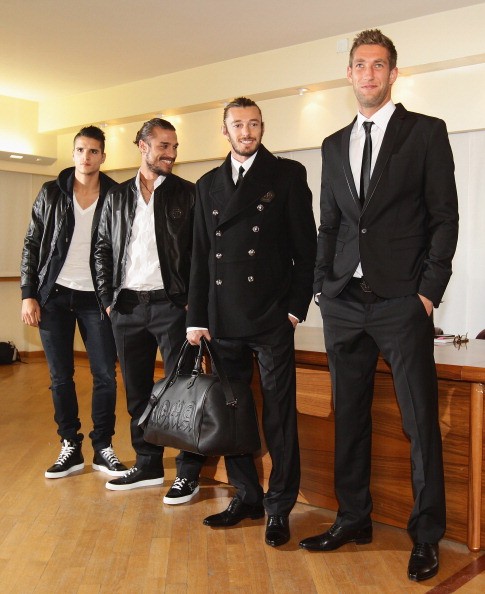 Ecco le foto delle divise ufficiali Philipp Plein Ecco le foto delle divise ufficiali Philipp Plein